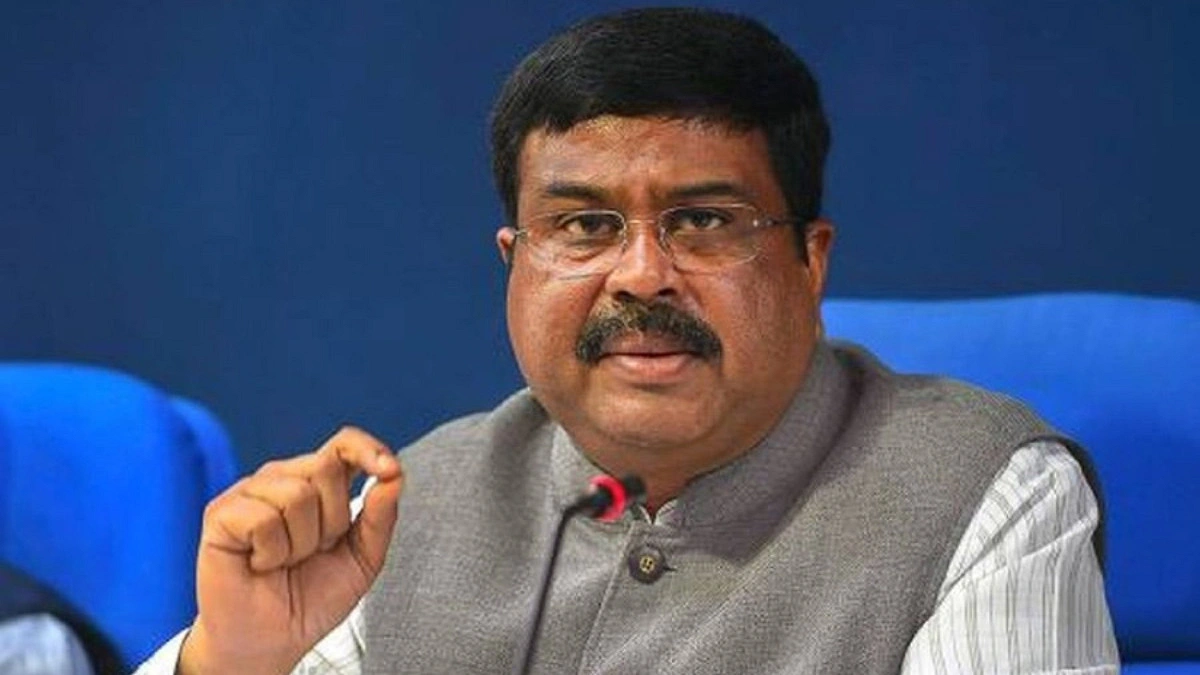 প্রশ্নফাঁসের প্রতিবাদী ছাত্রনেতা ধর্মেন্দ্রই আজ প্রশ্নফাঁসের নায়ক