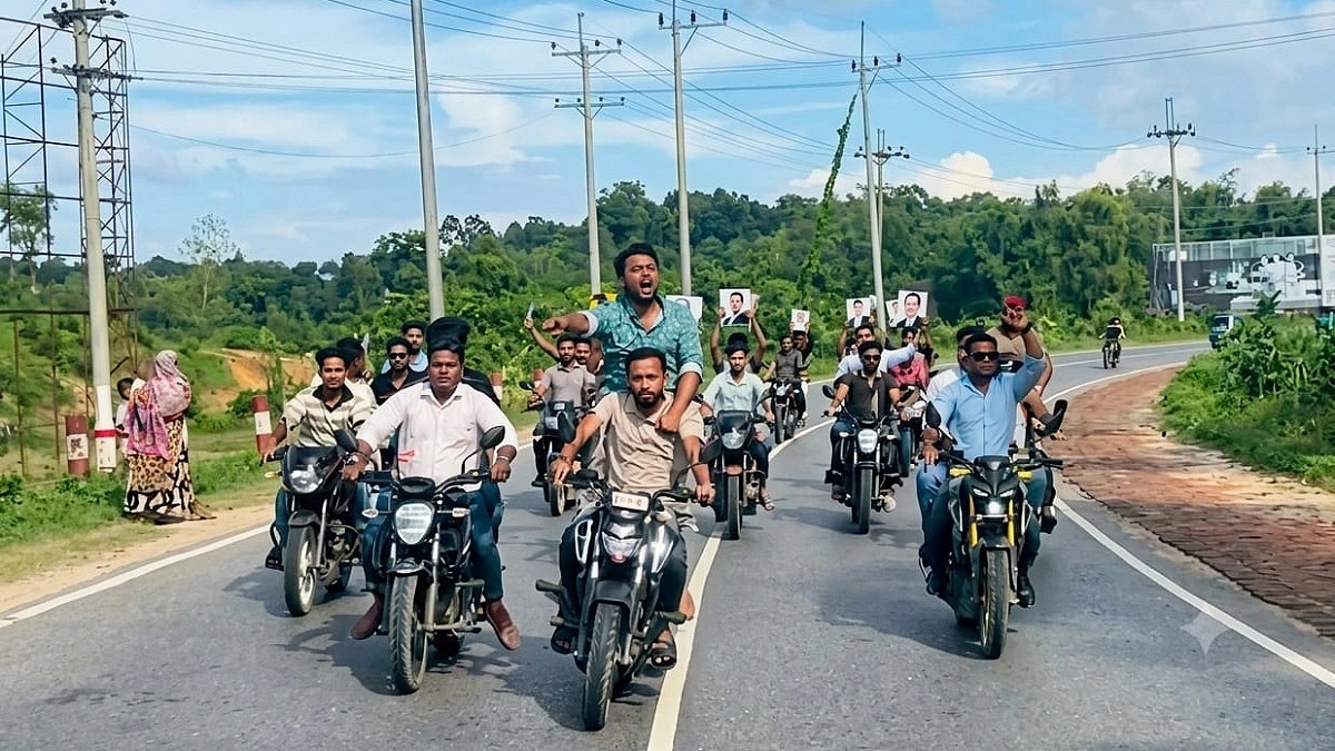 ছাত্রলীগের ঝটিকা মিছিল, ৩১ জনের নামে মামলা