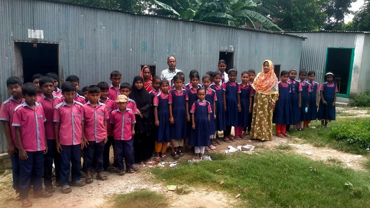 টিনের ছাপড়াই এখন দুই স্কুলের শ্রেণিকক্ষ
