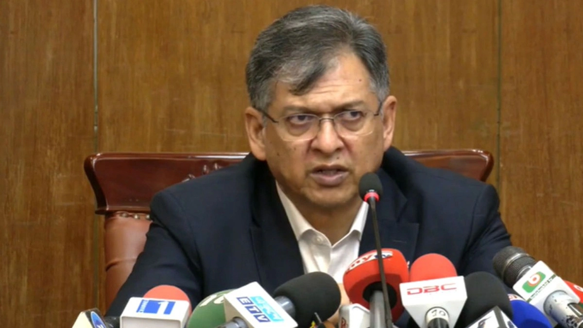 বন্দি বিনিময় চুক্তির মাধ্যমে হাসিনাকে ফেরাতে চায় সরকার