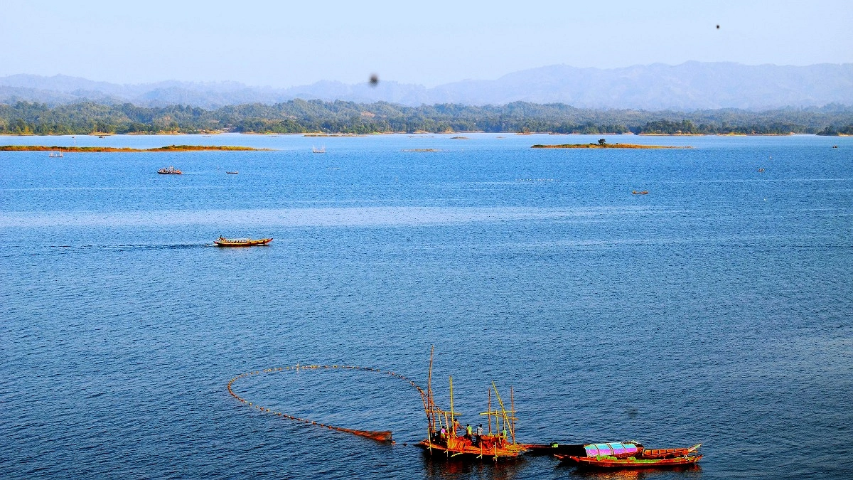 ১১ আগস্ট থেকে কাপ্তাই হ্রদে মাছ ধরা শুরু