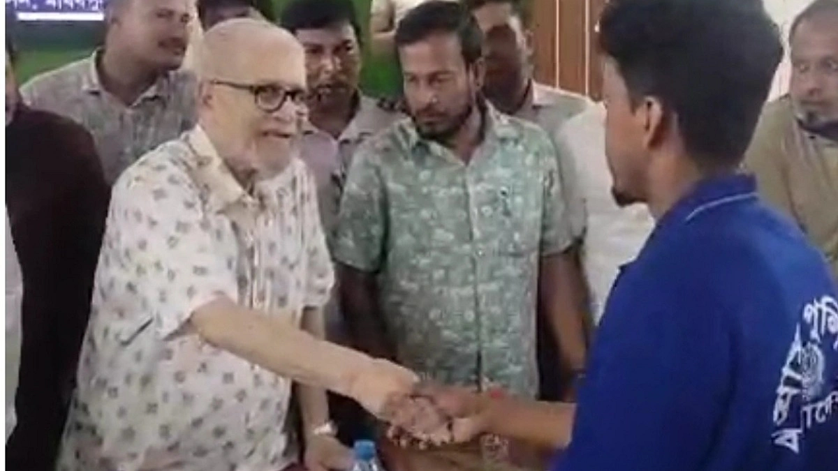 দুর্যোগে সরকারি সহায়তা, গ্রাম পুলিশ পেল বাইসাইকেল