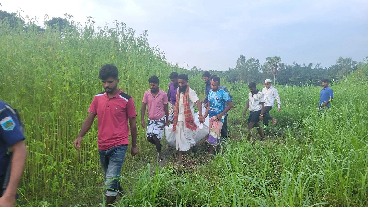 বাঁশবাগানে পড়েছিল আওয়ামী লীগ নেতার গলাকাটা মরদেহ