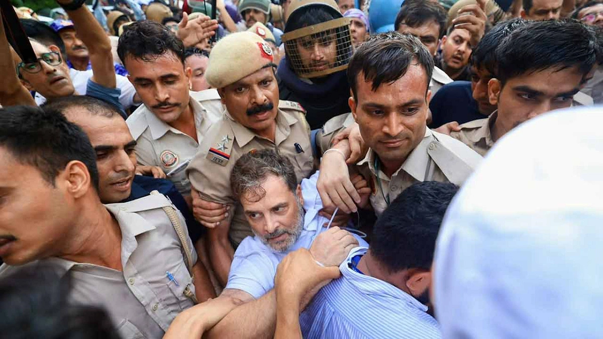দিল্লিতে সিজেপির বিক্ষোভে আটক রাহুল, প্রিয়াঙ্কা, অখিলেশ