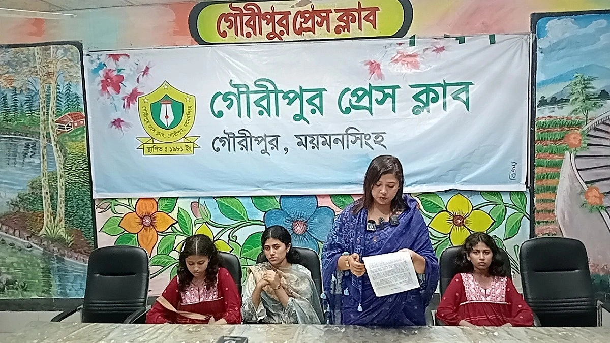 প্রাক্তন স্বামীর বিরুদ্ধে সংবাদ সম্মেলনে স্ত্রীর একাধিক অভিযোগ