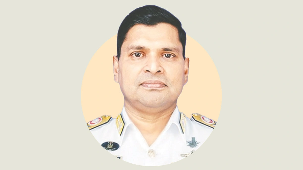নতুন নৌবাহিনীপ্রধান হচ্ছেন খোন্দকার মিসবাহ উল আজীম