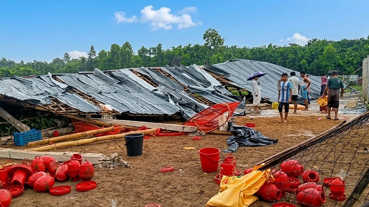 ঝড়ো হাওয়ায় ভাঙল বেলালের স্বপ্ন