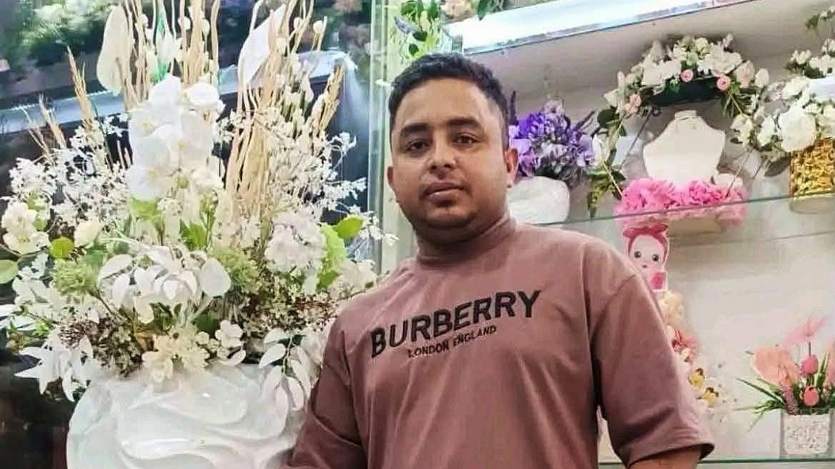 কাতার যাওয়ার স্বপ্ন নিয়ে ফিরছিলেন বাড়ি, সড়কে মৃত্যু যুবকের
