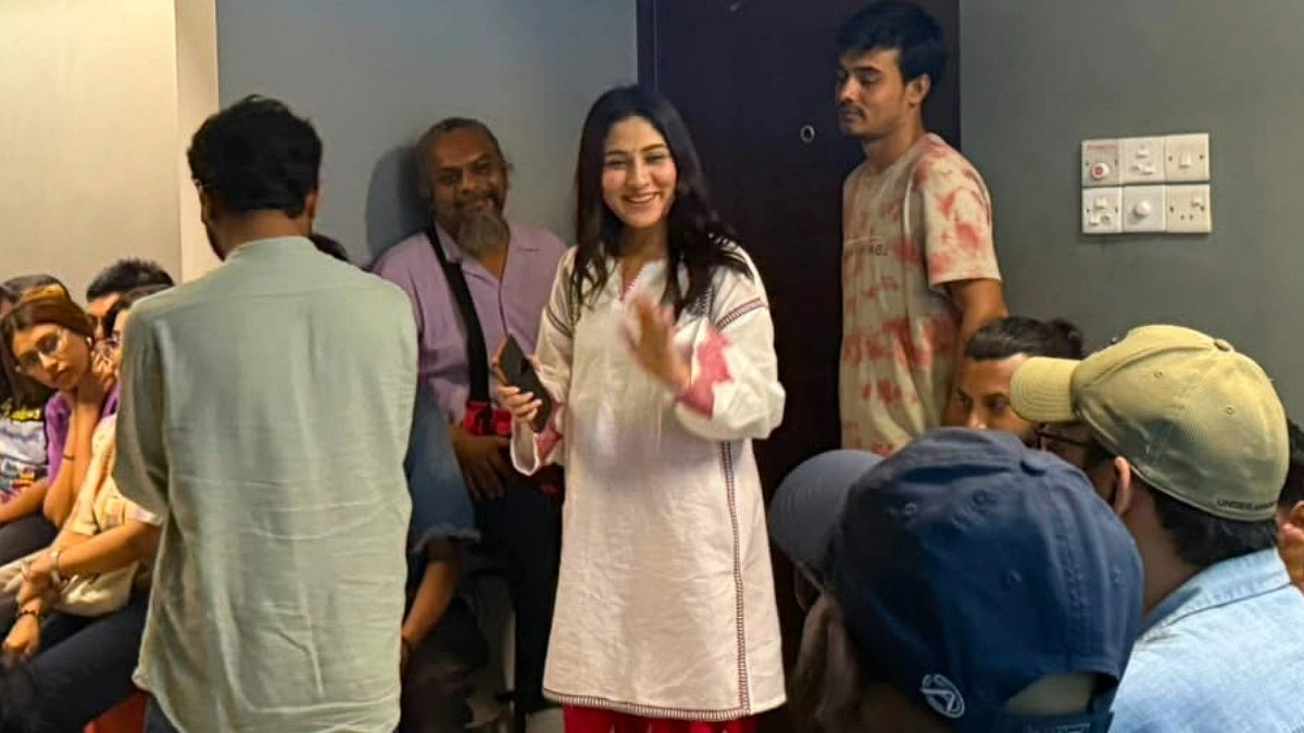 ‘পায়ের তলায় মাটি নাই’ দেখে মুগ্ধ মেহজাবীন