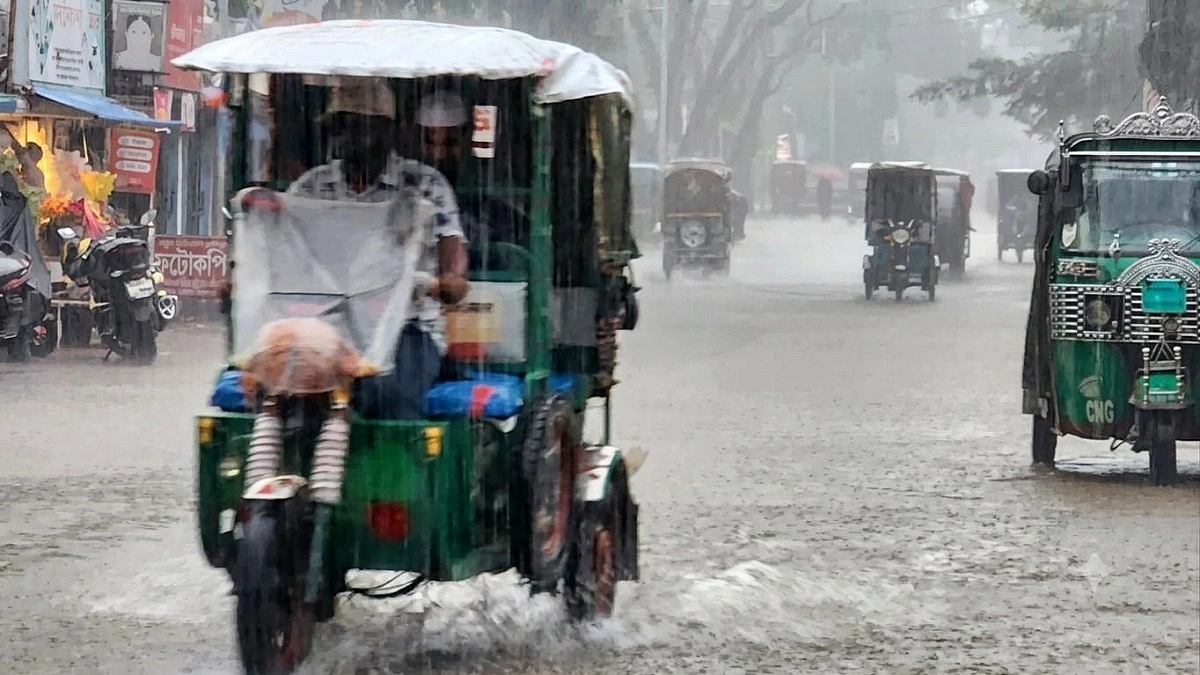 কক্সবাজারে কেন ভয়ংকর হয়ে উঠছে বর্ষা