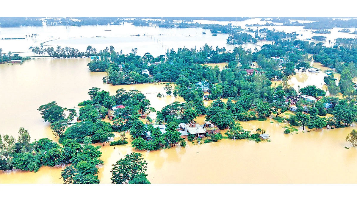 সিলেট ভাসছে চট্টগ্রাম জাগছে