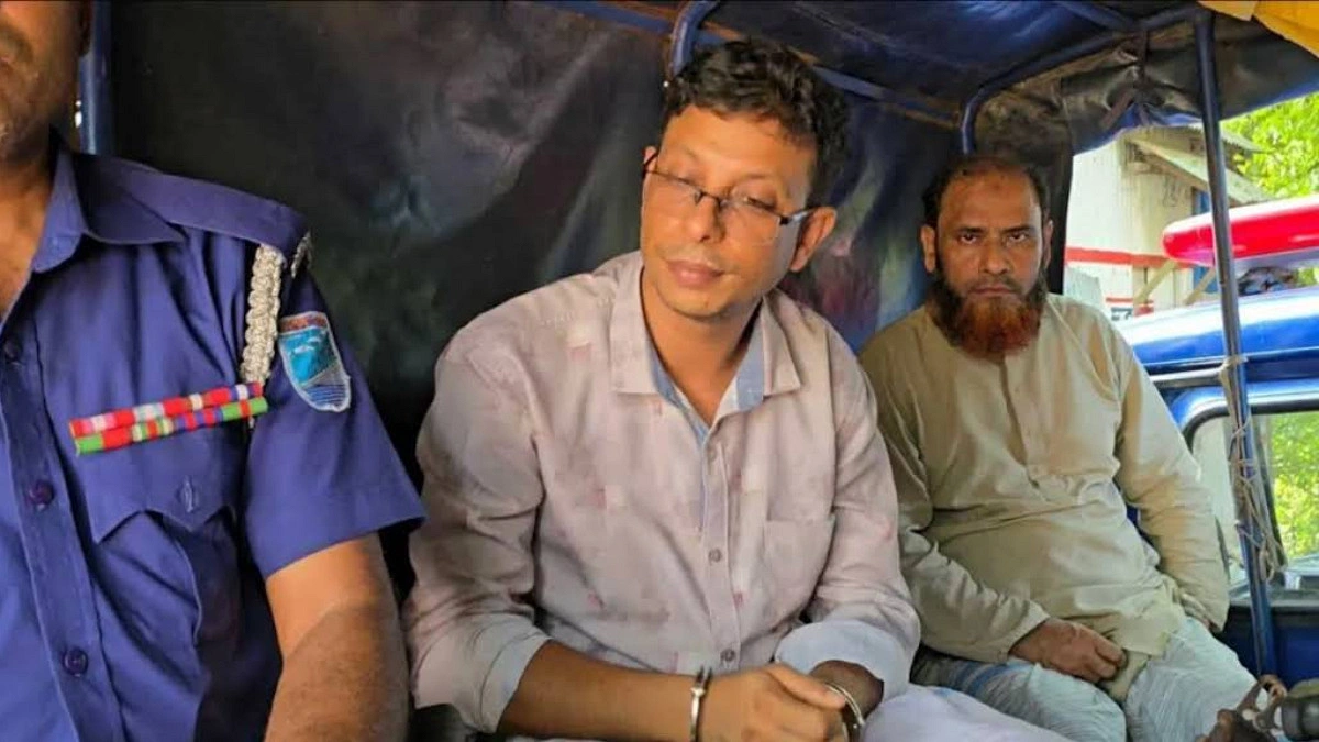 শিশুর পা মুচড়ে দেওয়ার ঘটনায় আটক ৩, অভিযুক্ত চাচি পলাতক