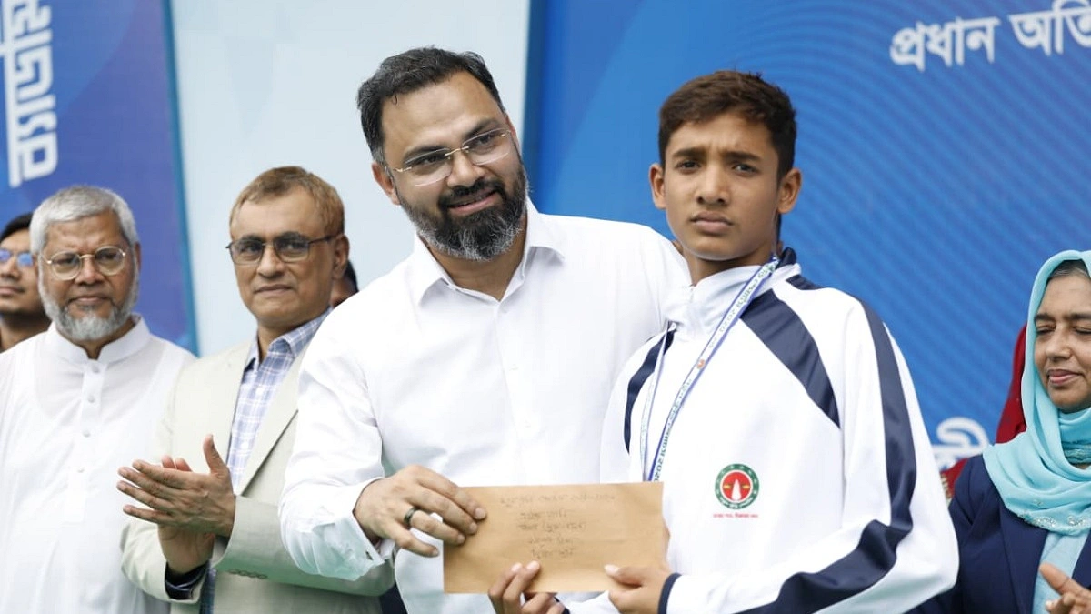 নতুন কুঁড়ি স্পোর্টস সাঁতারে খুদেদের দাপট
