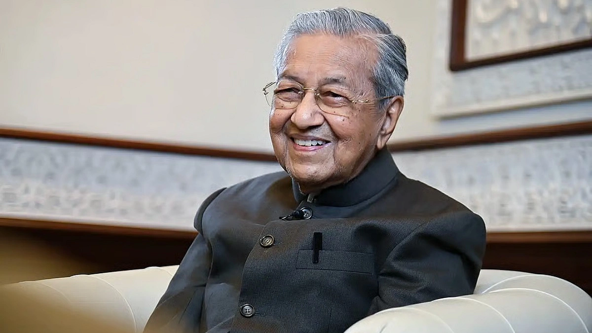 ১০১ বছরে মালয়েশিয়ার সাবেক প্রধানমন্ত্রী মাহাথির মোহাম্মদ