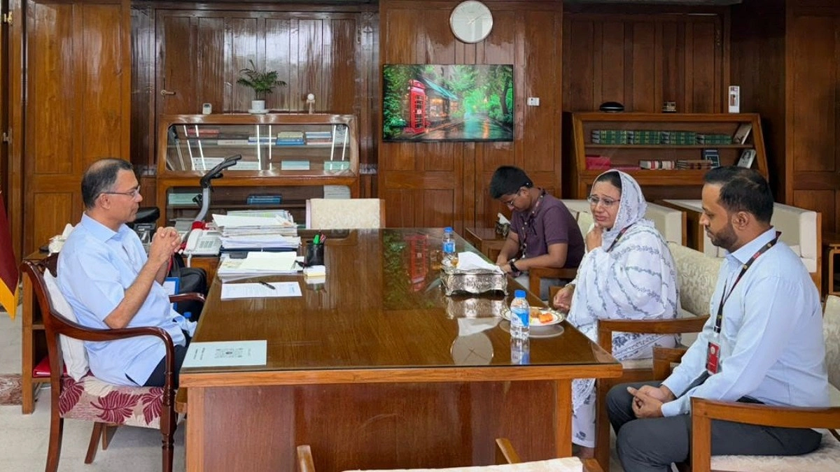 প্রধানমন্ত্রীর সঙ্গে জুলাই শহীদের মায়ের সাক্ষাৎ, চাকরির আশ্বাস