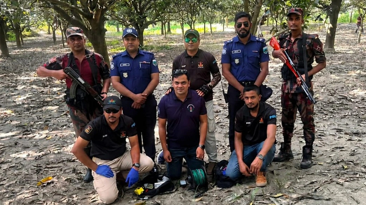 পদ্মায় জেলের জালে মাছ নয়, উঠল গ্রেনেড সদৃশ বস্তু