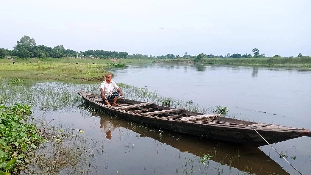 যে ভেলায় ভাসে সীমান্তের লাশ