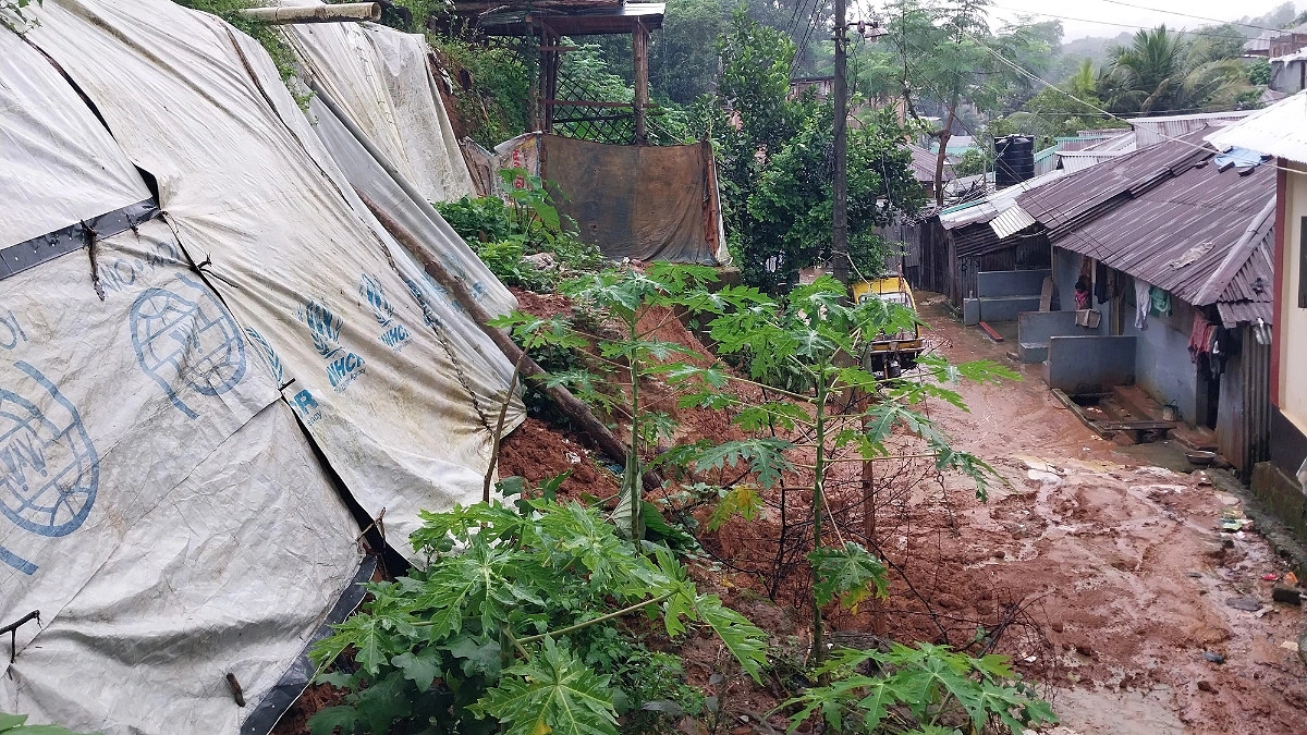 খাগড়াছড়িতে ভারী বৃষ্টিতে পাহাড় ধস ও বন্যার শংঙ্কা