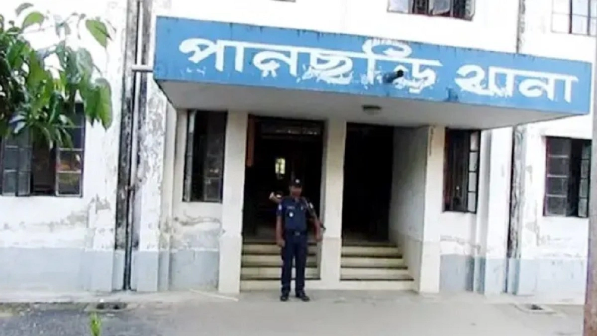 ওত পেতে ছিল দুর্বৃত্তরা, ৫ যুবককে দেখামাত্র ব্রাশফায়ার