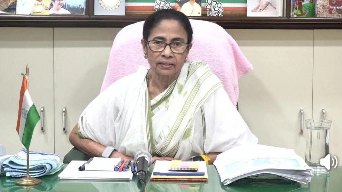 বরফ গলল অবশেষে, নতুন মুখ্যমন্ত্রীকে শুভেচ্ছা মমতার