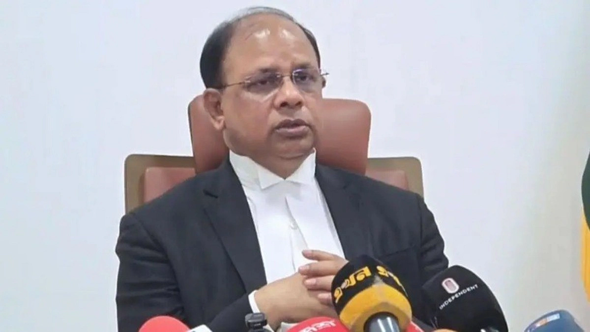 ডিসেম্বরে নয়, হাসিনাকে কালই দেশে চান চিফ প্রসিকিউটর