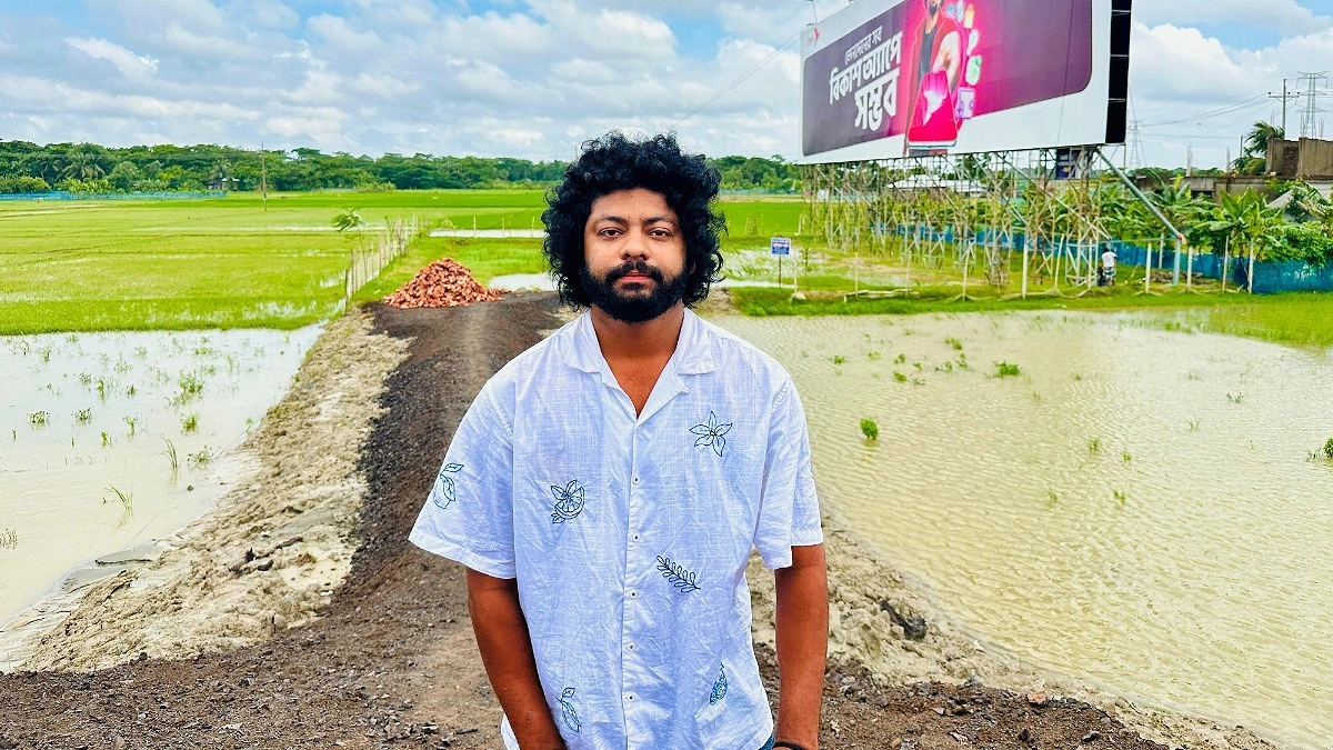 ‘বিরোধীয় জমিতে’ রাস্তা, কাফি ও স্কুল কর্তৃপক্ষের পাল্টাপাল্টি অভিযোগ