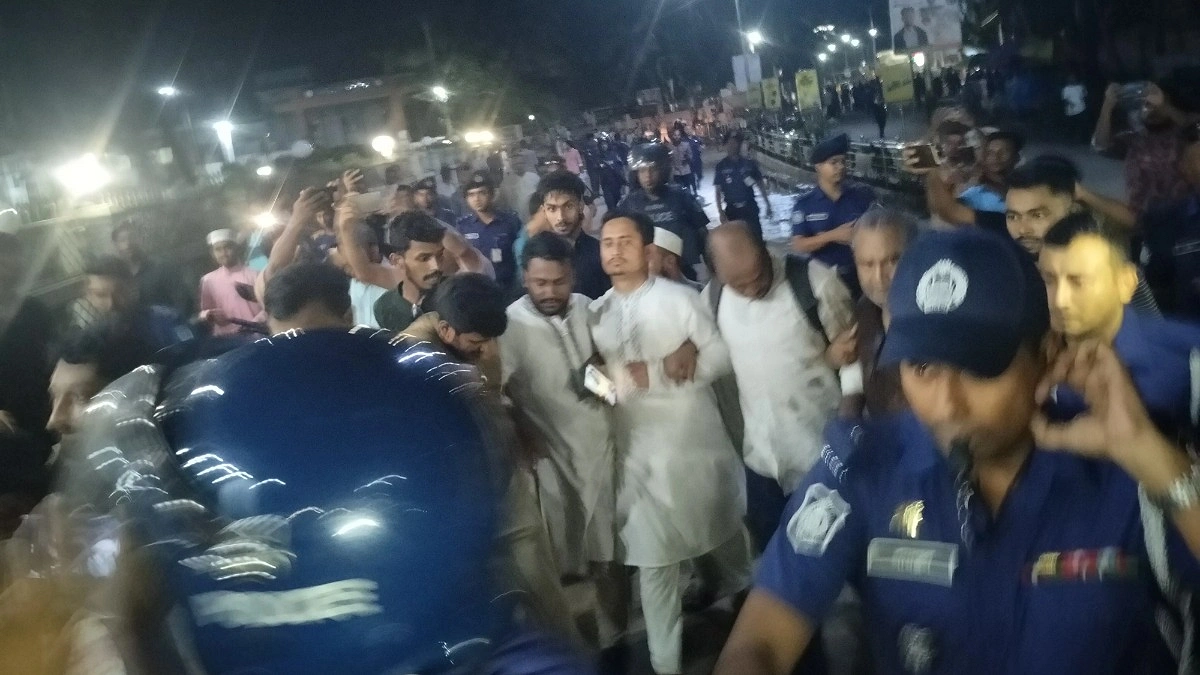 সারজিস-পাটওয়ারীর গাড়িবহরে হামলার নেপথ্যে কী
