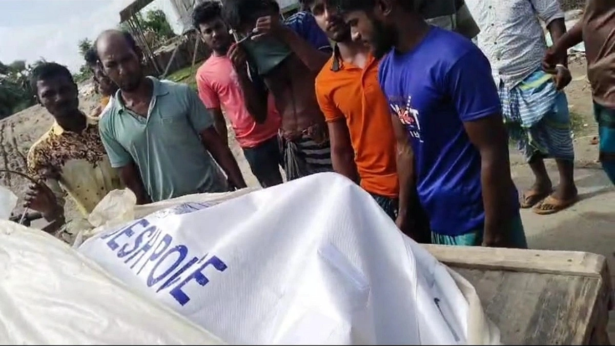 নিখোঁজের ২ দিন পর সৈকতে মিলল মাঝির মরদেহ