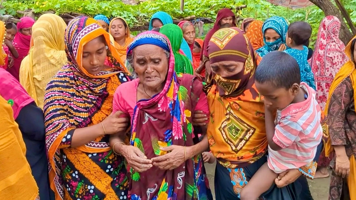 পদ্মায় নৌকাডুবি : দুই দিন পর মিলল বাবা-ছেলের মরদেহ