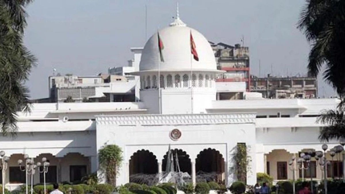 মেয়াদের আগেই রাষ্ট্রপতির পদ ছেড়েছেন যারা
