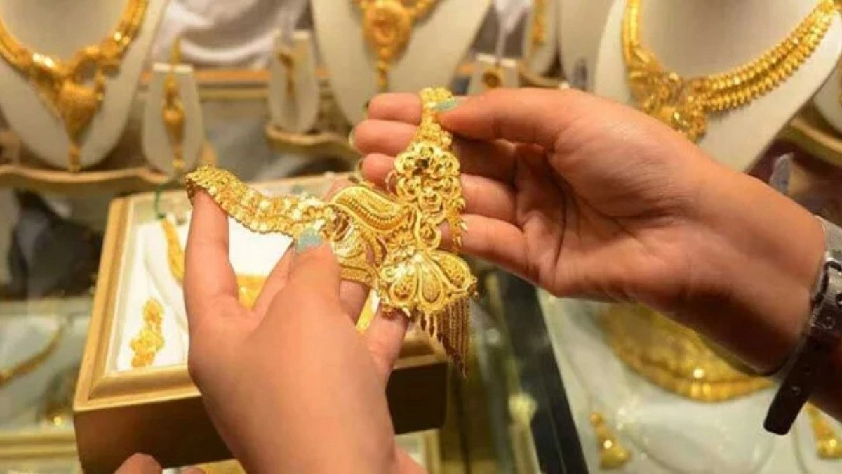স্বর্ণের দামে ফের পতন