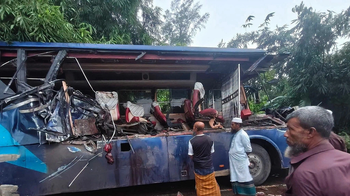 কুমিল্লায় আলাদা দুর্ঘটনায় গৃহবধূ ও বৃদ্ধের মৃত্যু