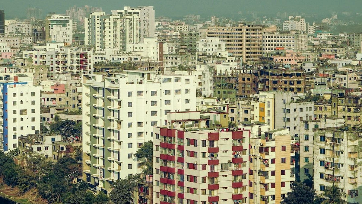 ফ্ল্যাট কিনে আতঙ্কে ক্রেতা