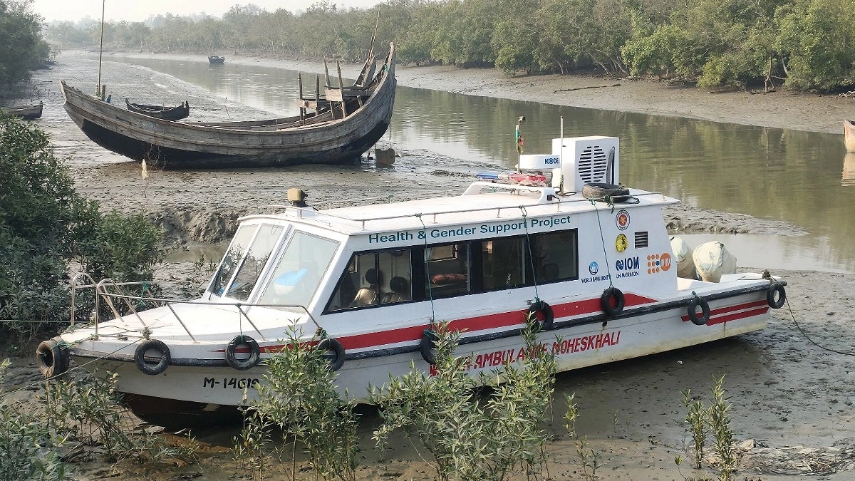 খালে পড়ে আছে কোটি টাকার সি-অ্যাম্বুলেন্স