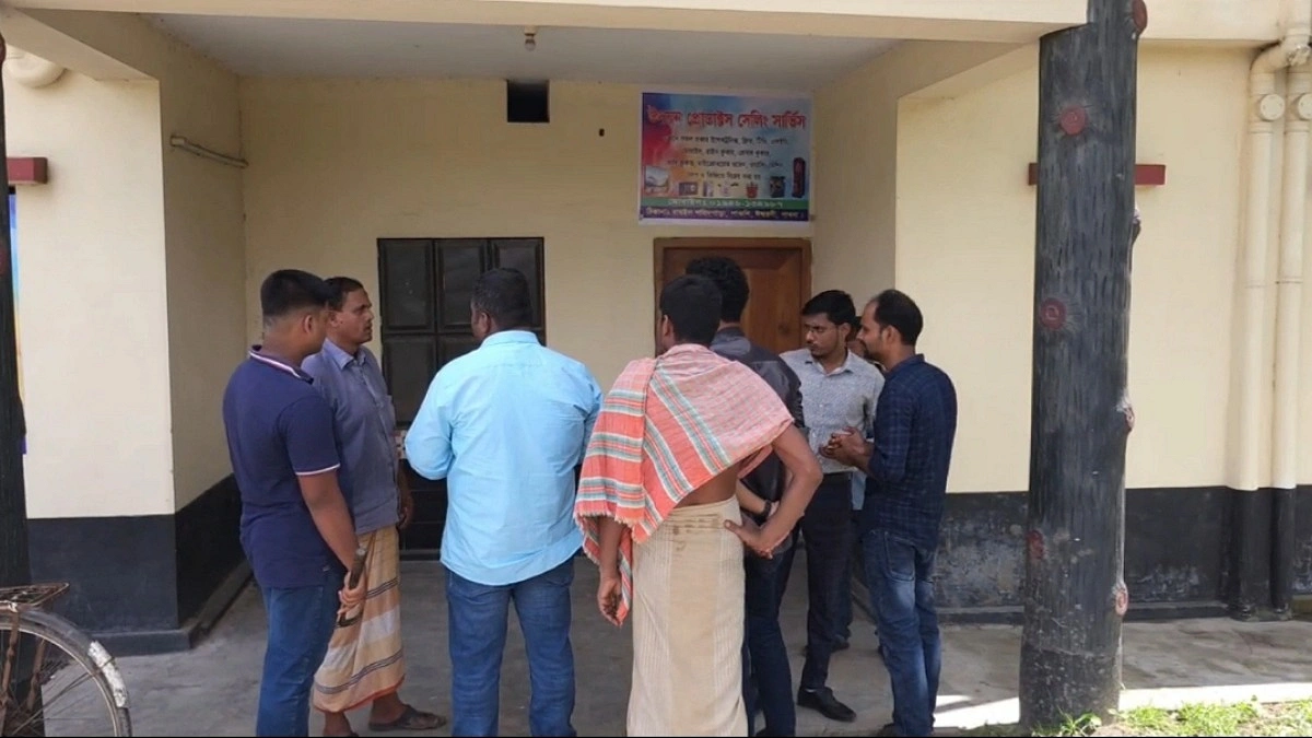 ভূয়া এনজিওমালিকের খোঁজে ম্যানেজারের পুরস্কার ঘোষণা