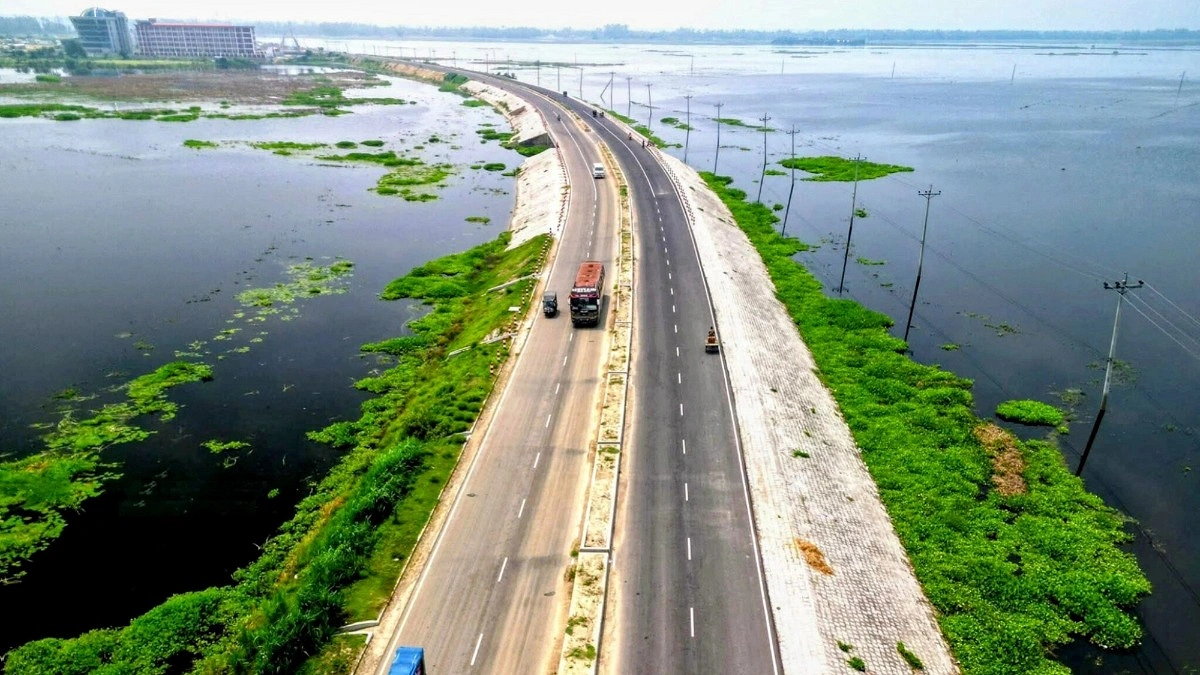 উন্নয়নের থাবায় কমছে চলনবিলের আয়তন