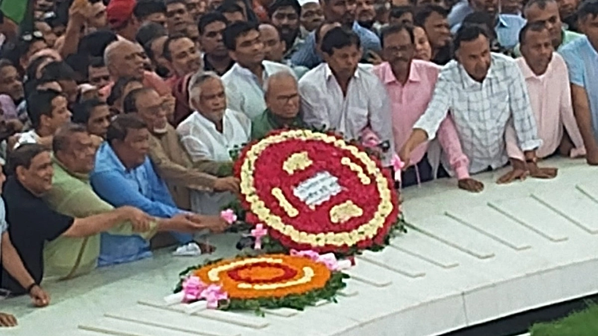 দলের সঙ্গে জনগণের সেতুবন্ধন তৈরি করতে হবে