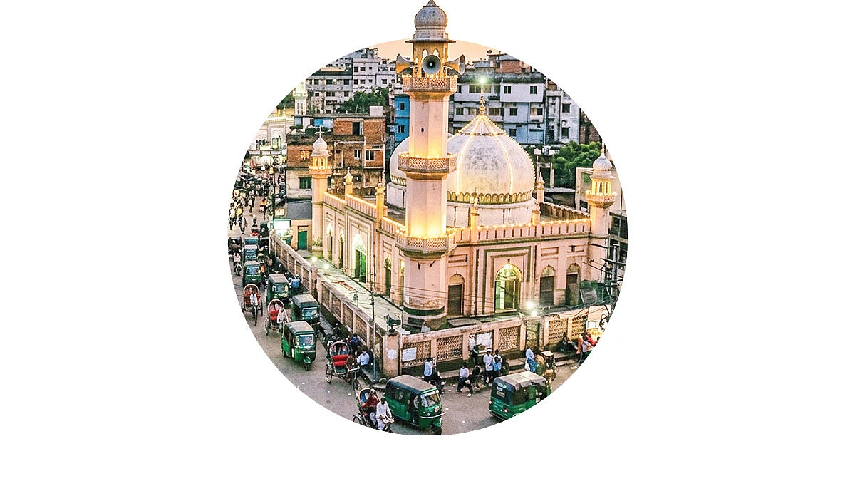 সুরের মায়ায় ঘেরা এক মসজিদ নগরী