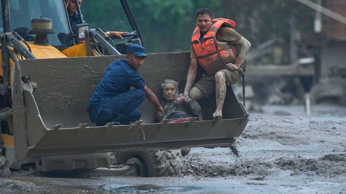 নেপাল ভয়াবহ বন্যা ও ভূমিধসে নিহত বেড়ে ১৫৭, এখনো নিখোঁজ ৪০৩