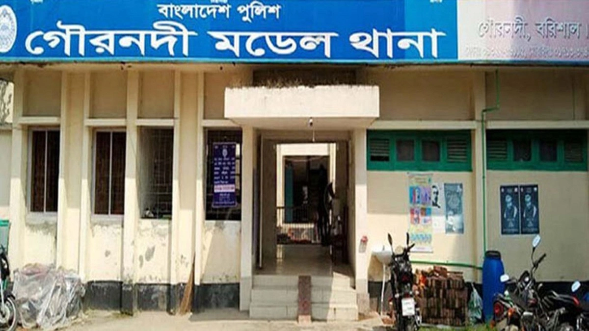 বৃদ্ধাকে হাতুড়িপেটা, দুই ভাই গ্রেপ্তার