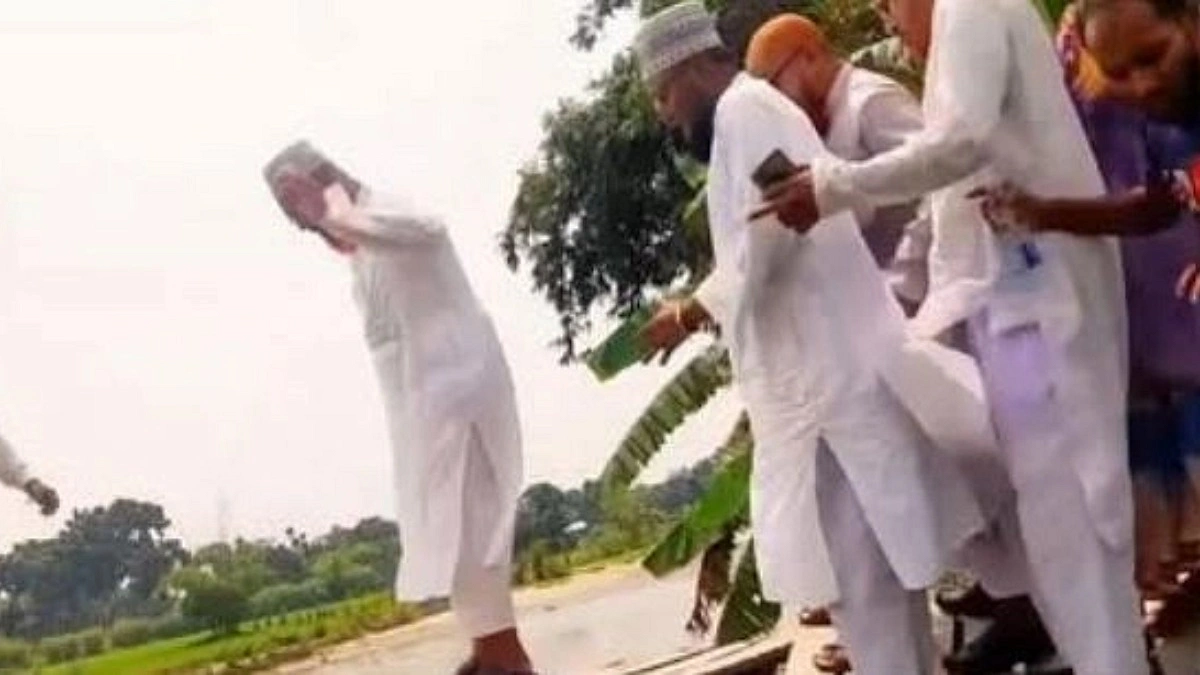 ‘সমস্যা হবে না’- বলার পরই জামায়াত নেতাদের নিয়ে ভেঙে পড়ল সাঁকো