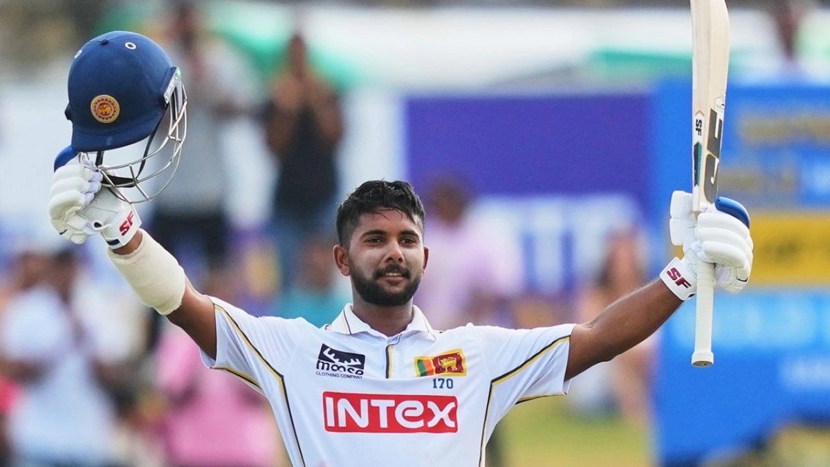 দিনুশার সেঞ্চুরিতেও পিছিয়ে শ্রীলঙ্কা