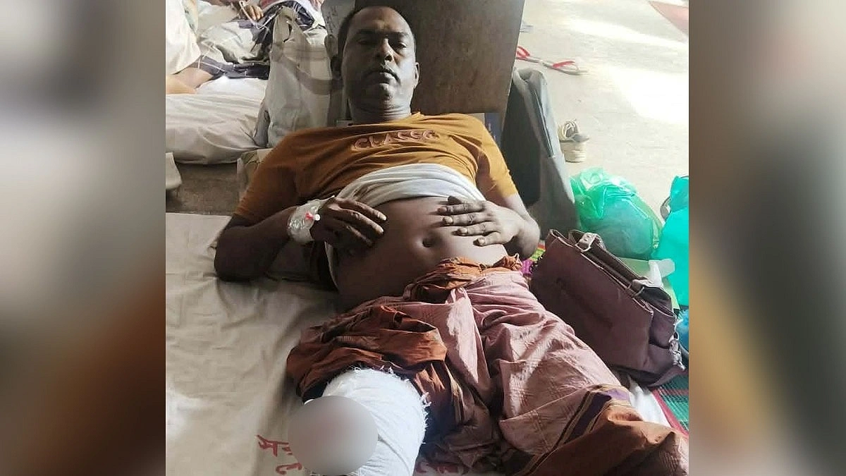 গ্রেপ্তারি পরোয়ানার খবরে নিজ আইনজীবীকে কুপিয়ে জখম