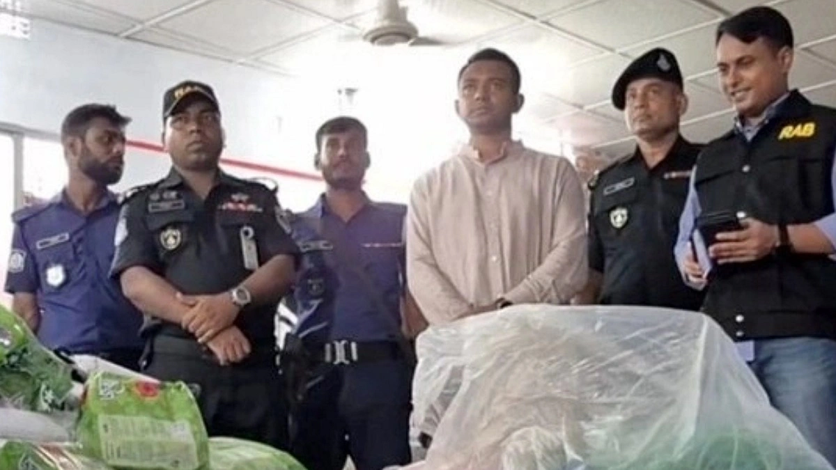 তুলা ও টিস্যু দিয়ে তৈরি হতো নকল স্যানিটারি ন্যাপকিন