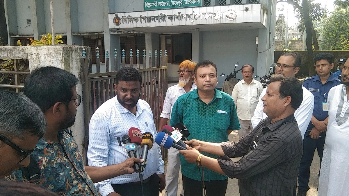 গুদাম সিলগালা, তবু উধাও ৯৯ টন কীটনাশক