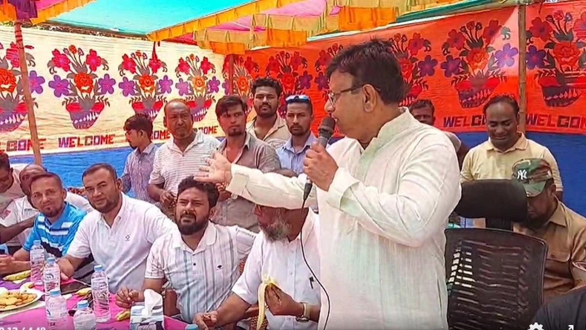 চরাঞ্চলের একটি রাস্তাও কাঁচা থাকবে না, আশ্বাস এমপি বকুলের
