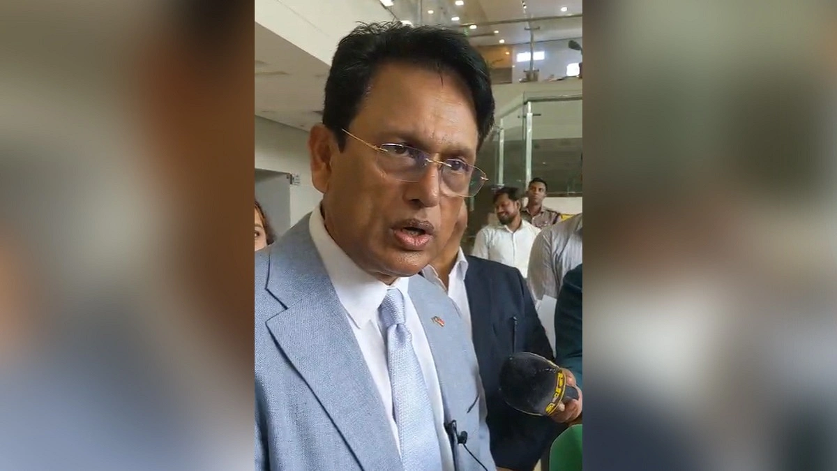 বিদেশে উচ্চশিক্ষায় যেতে ভিসা সহজ করার কথা বললেন শিক্ষামন্ত্রী