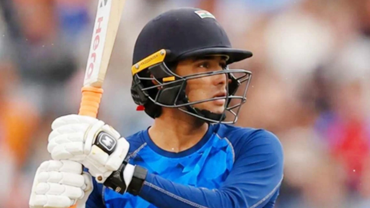 ৯১ বলে ২৩৩ রান অভিষেকের
