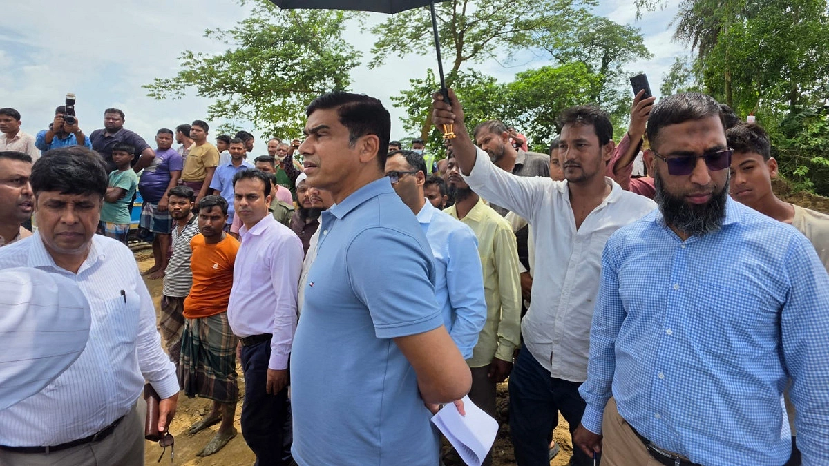 নির্ধারিত সময়ে প্রকল্প বাস্তবায়নের নির্দেশ পানিসম্পদ প্রতিমন্ত্রীর