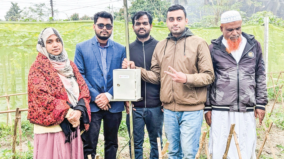 ঘরে বসেই ক্ষেতের খবর